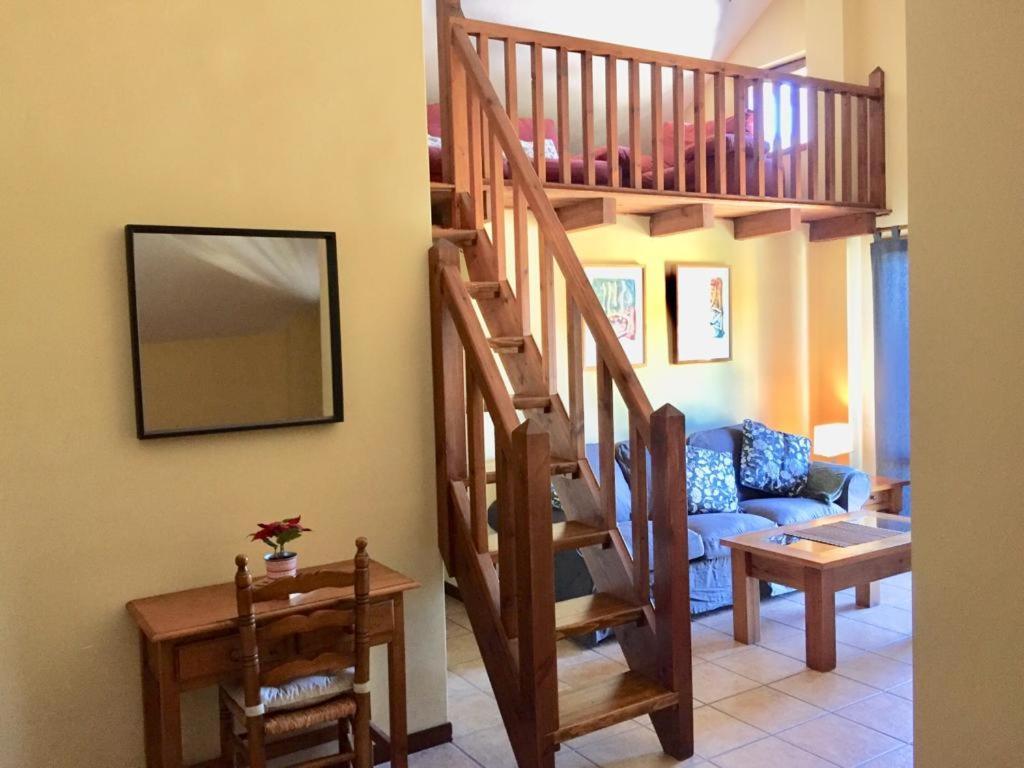 Apartamentos Turisticos San Juan De La Pena Santa Cruz de la Serós Kültér fotó