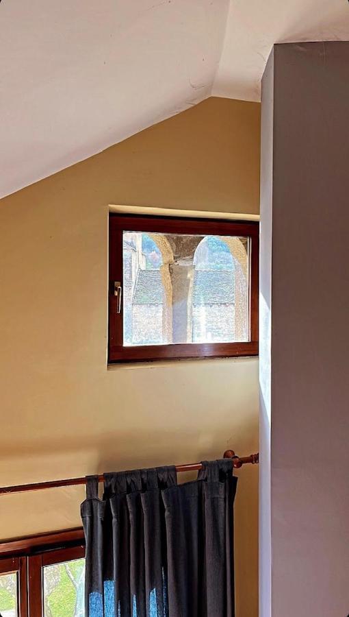 Apartamentos Turisticos San Juan De La Pena Santa Cruz de la Serós Kültér fotó