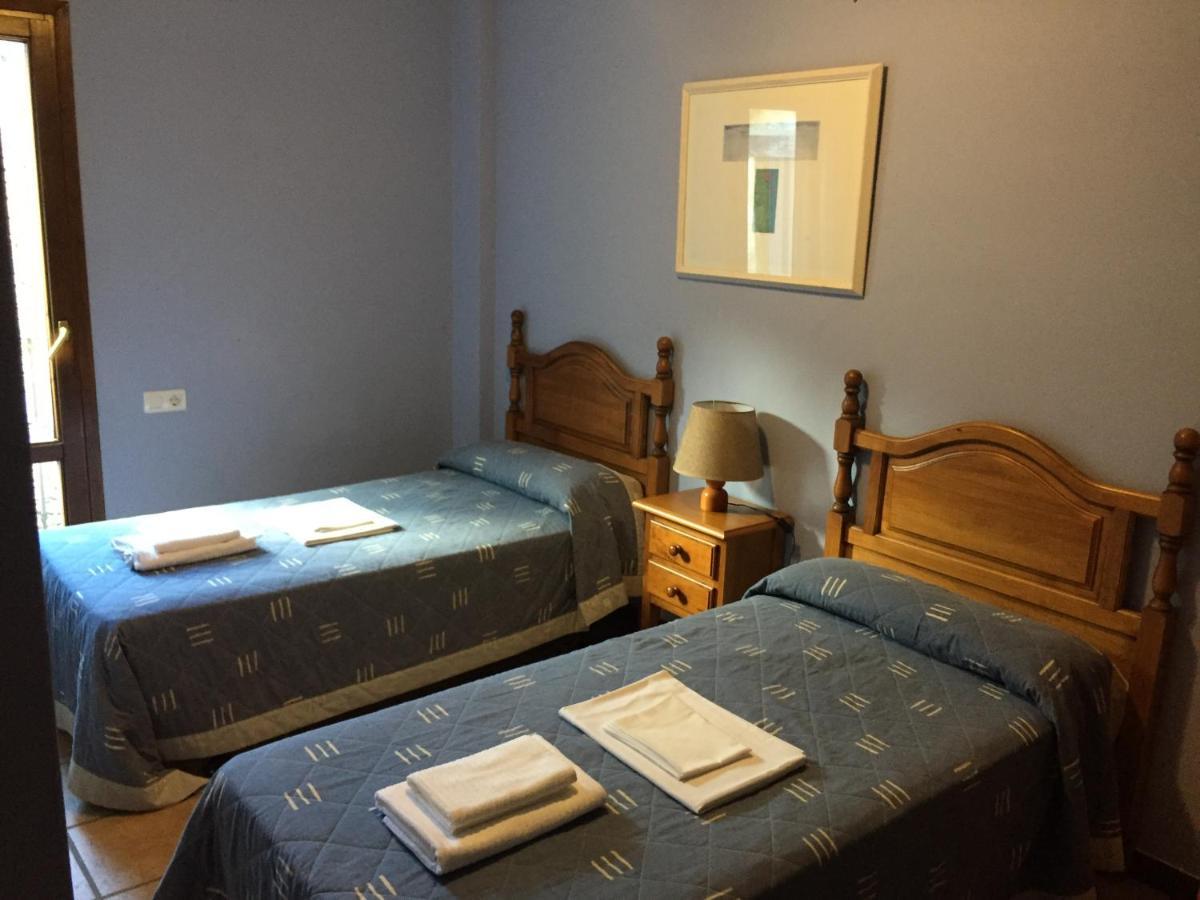 Apartamentos Turisticos San Juan De La Pena Santa Cruz de la Serós Kültér fotó
